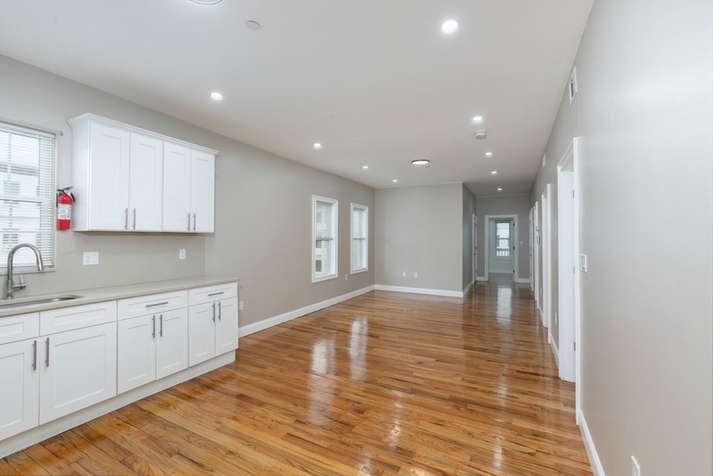 18 Baird St. # 2