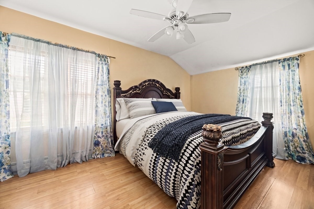 7 Hopewell Rd