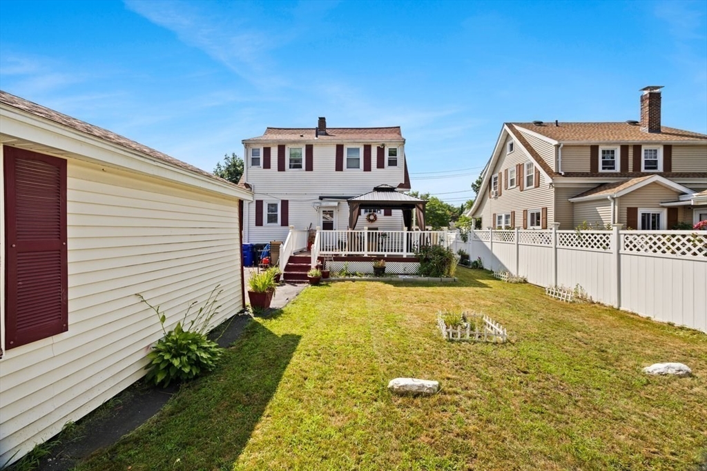 7 Hopewell Rd