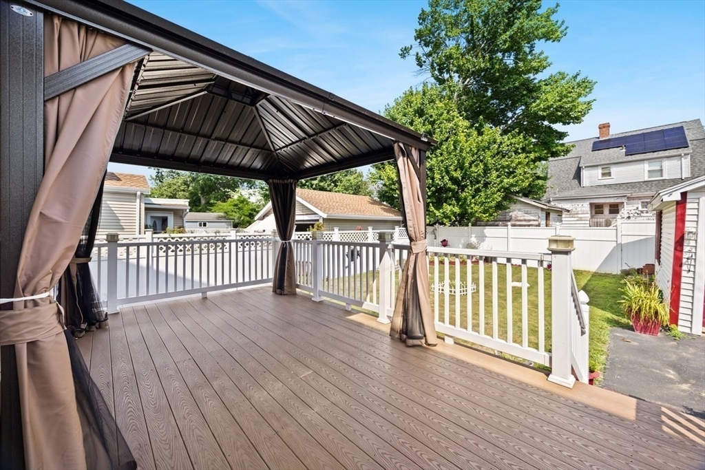 7 Hopewell Rd