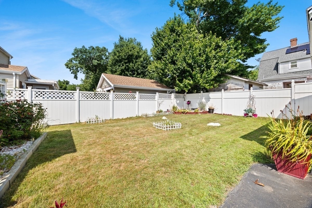 7 Hopewell Rd