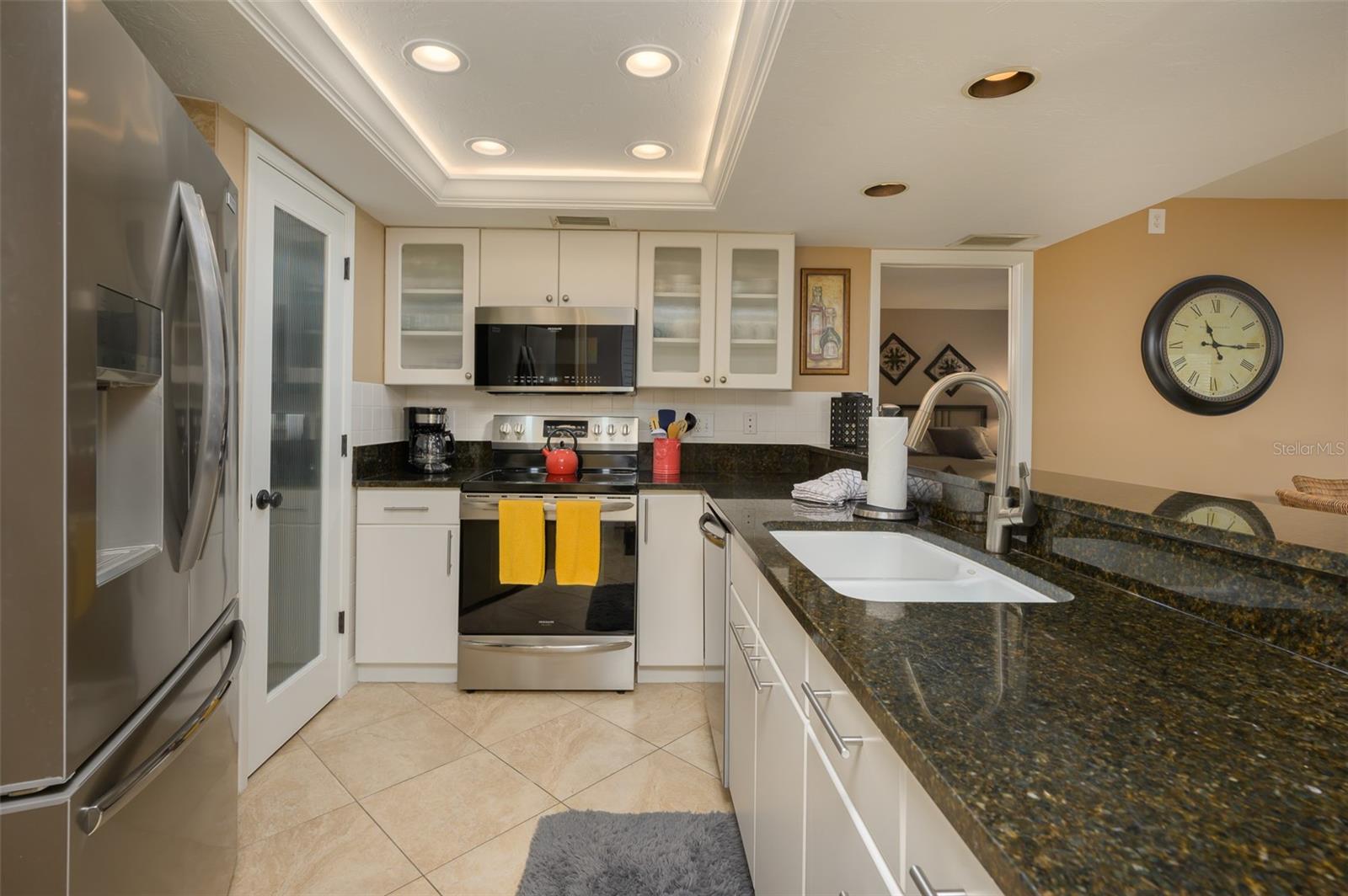 5920 MIDNIGHT PASS RD #104