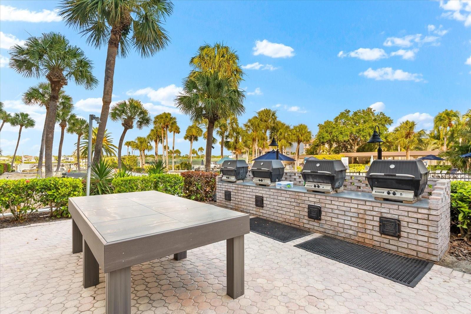 5855 MIDNIGHT PASS RD #311