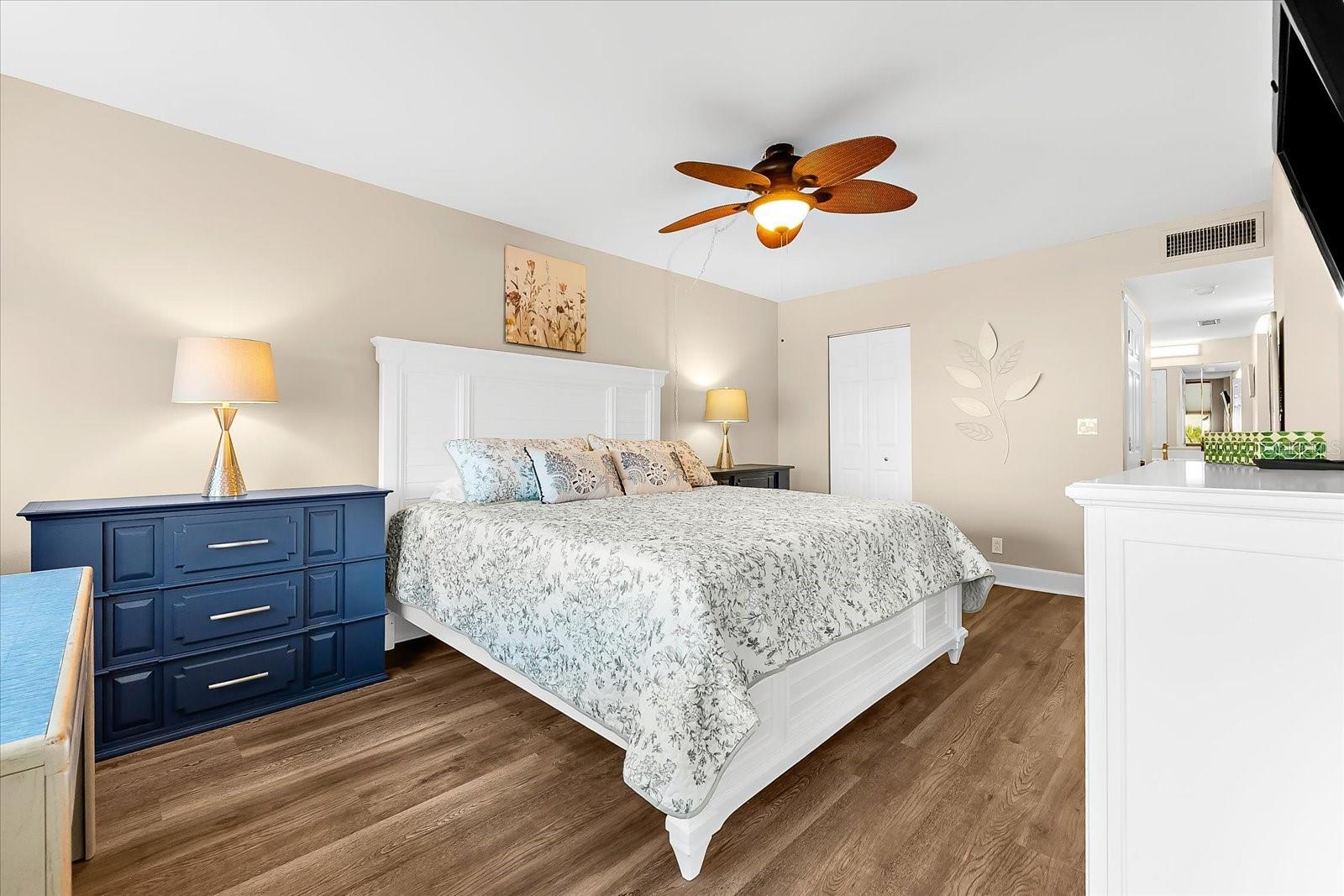 5855 MIDNIGHT PASS RD #311