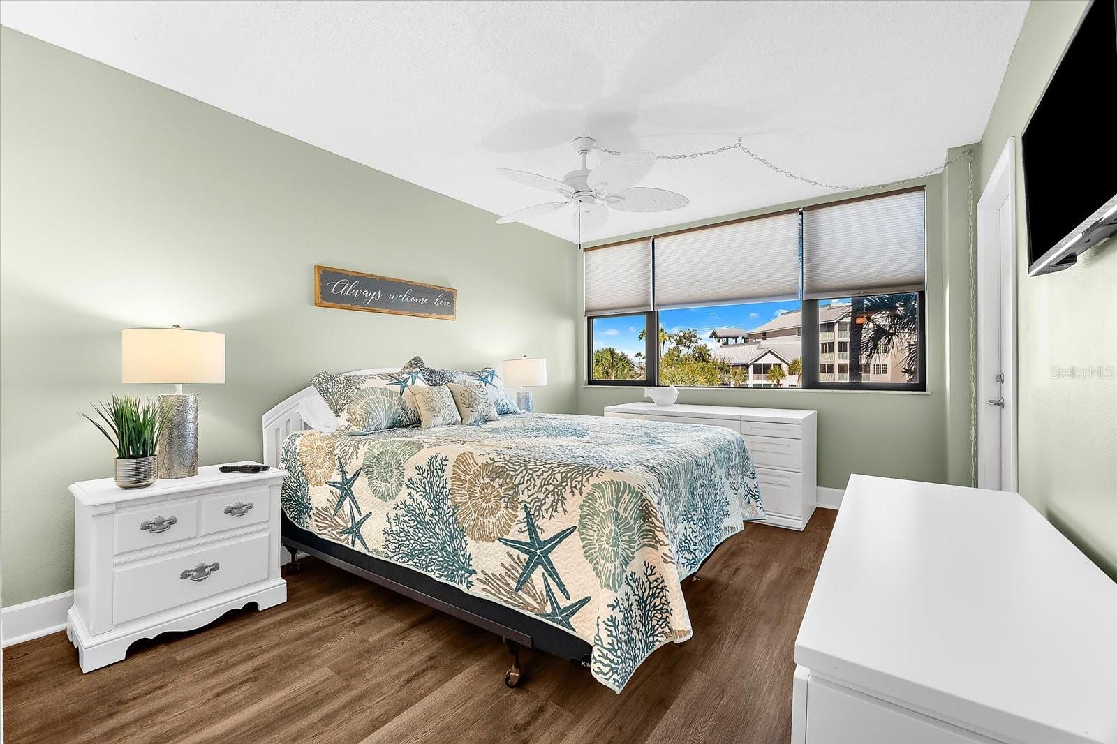 5855 MIDNIGHT PASS RD #311