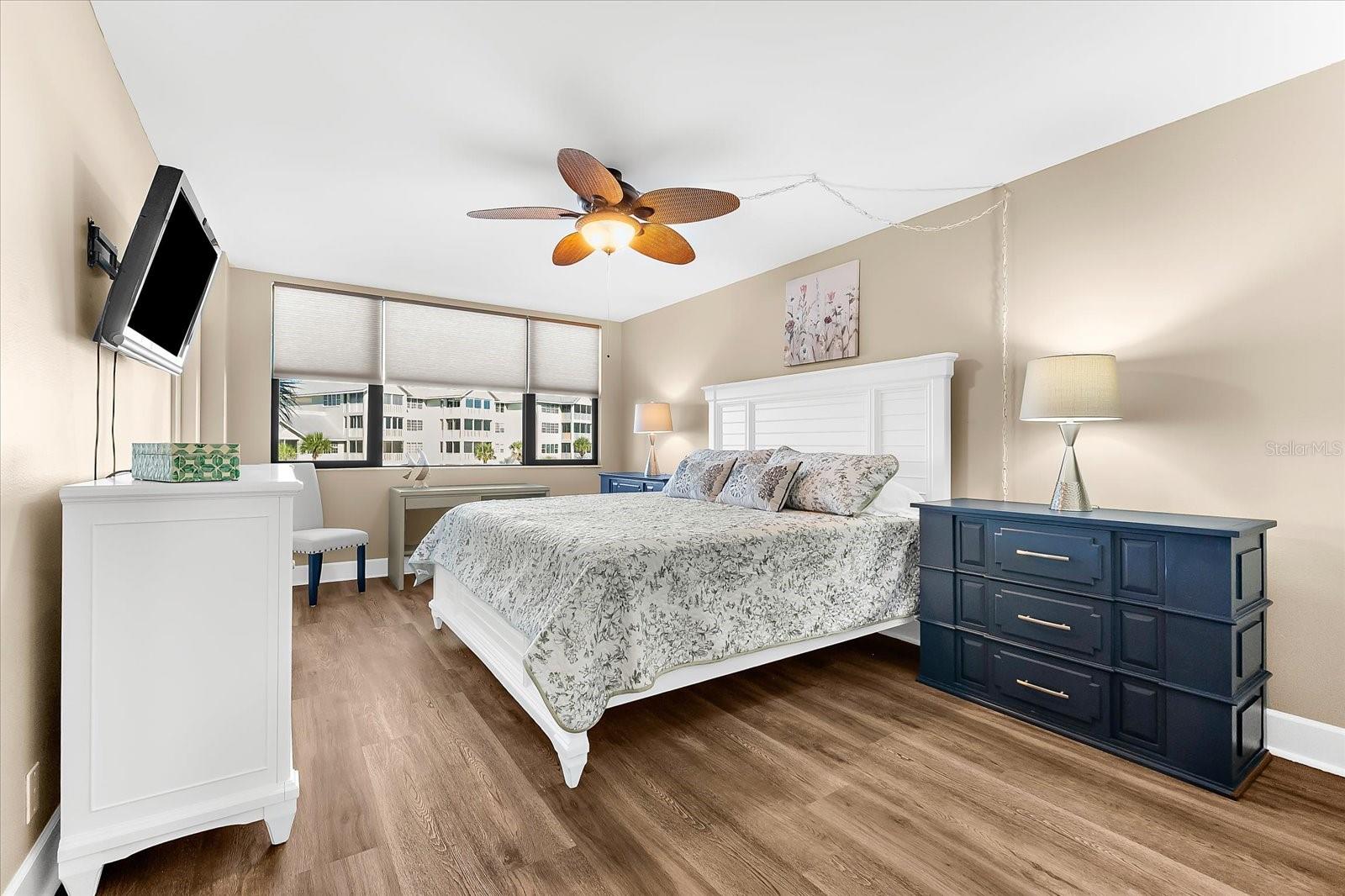 5855 MIDNIGHT PASS RD #311