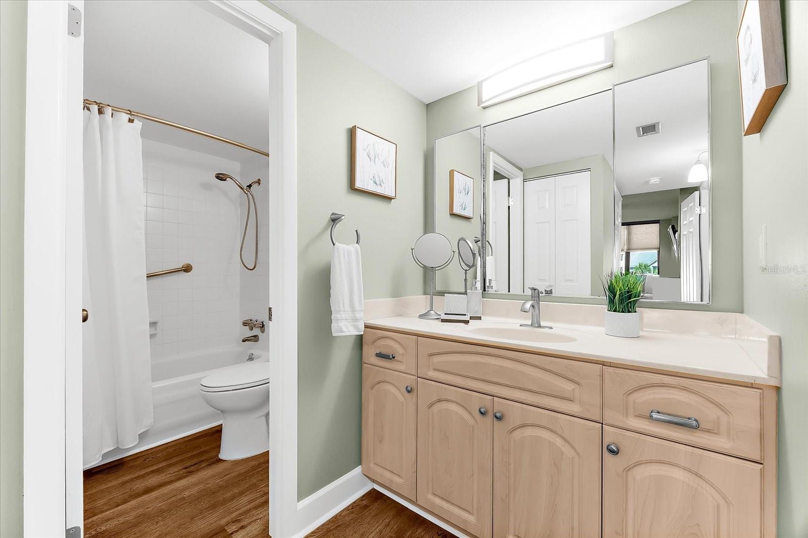 5855 MIDNIGHT PASS RD #311