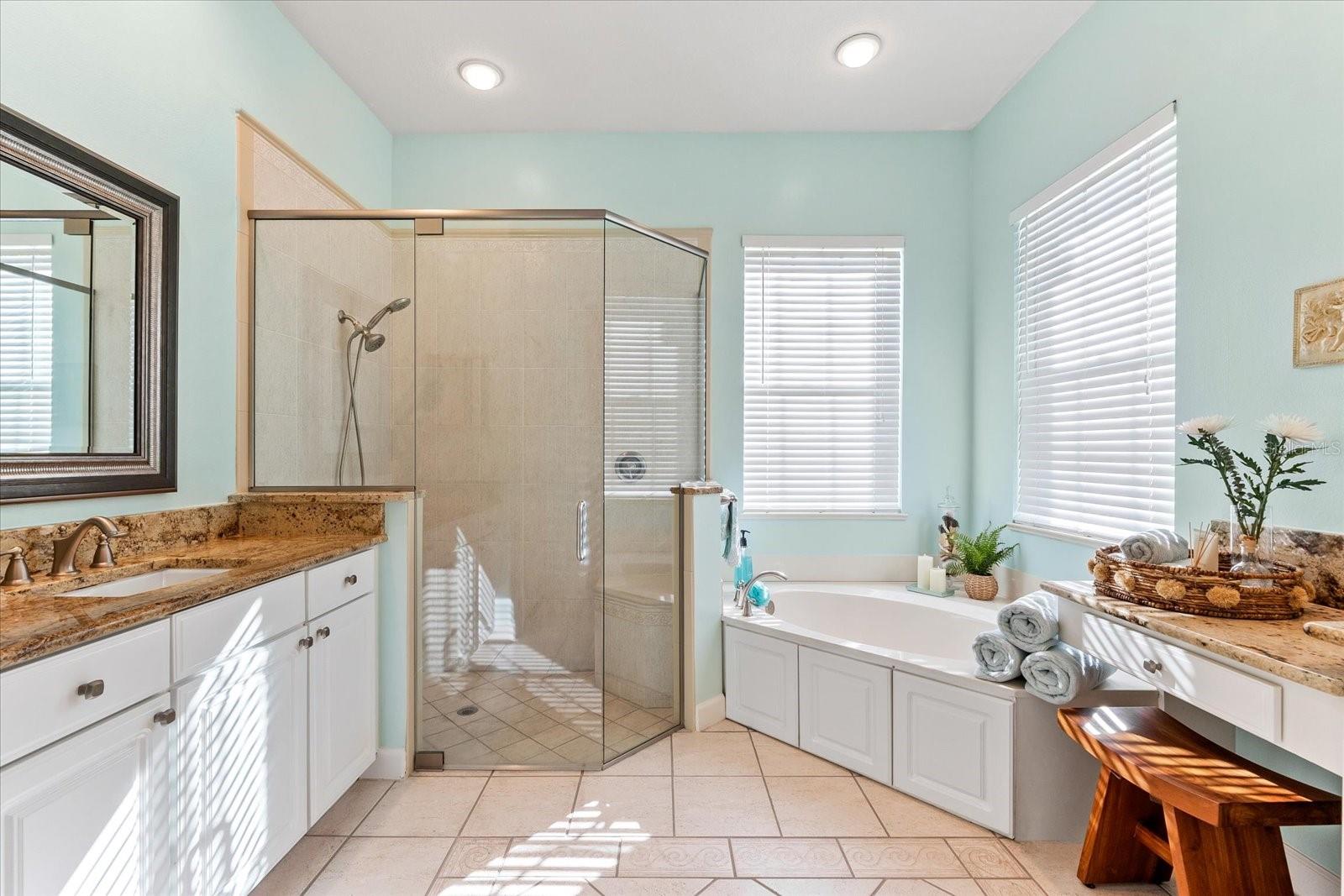 4941 BRIDGEHAMPTON BLVD