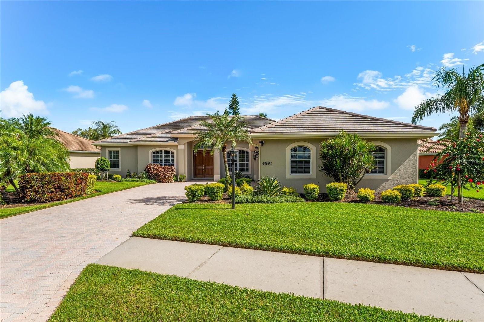 4941 BRIDGEHAMPTON BLVD