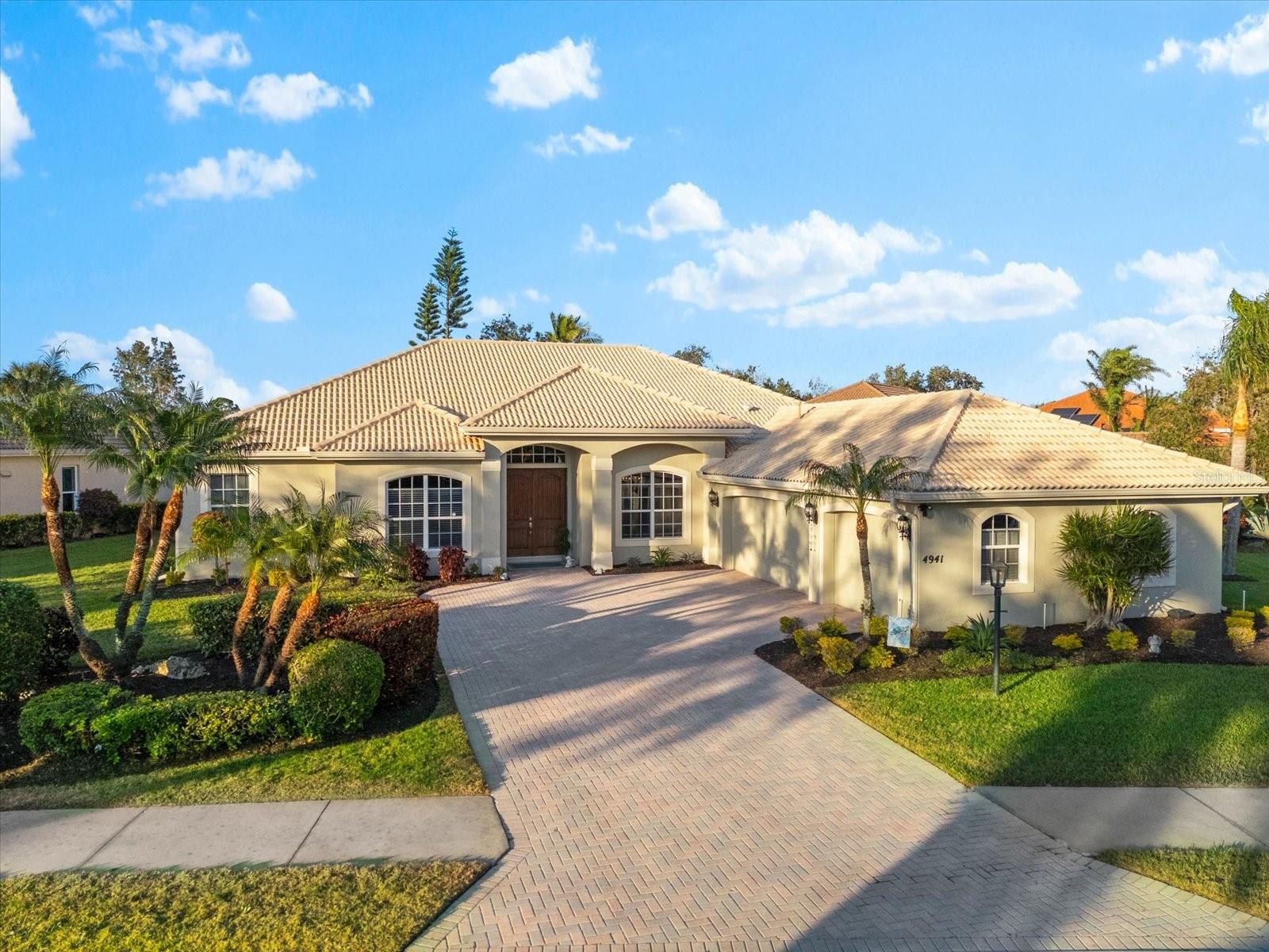 4941 BRIDGEHAMPTON BLVD
