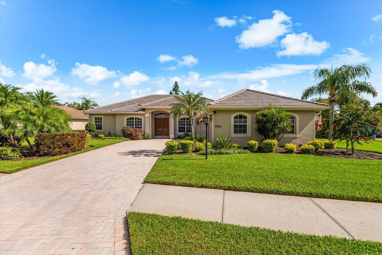 4941 BRIDGEHAMPTON BLVD