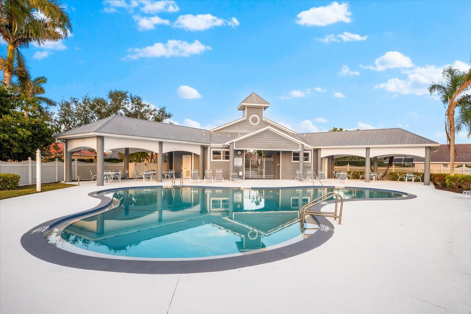 4941 BRIDGEHAMPTON BLVD