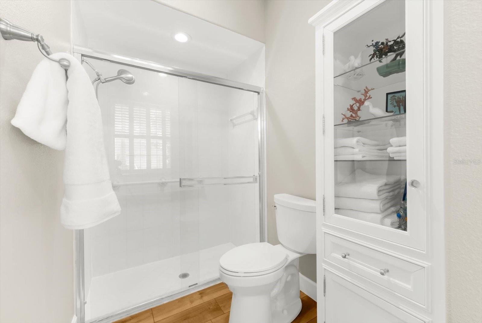 4497 EDINBRIDGE CIR #19