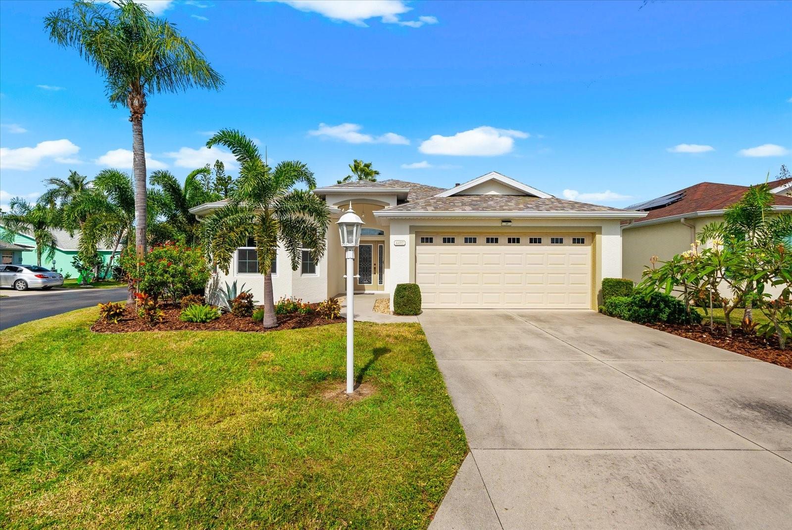 4497 EDINBRIDGE CIR #19