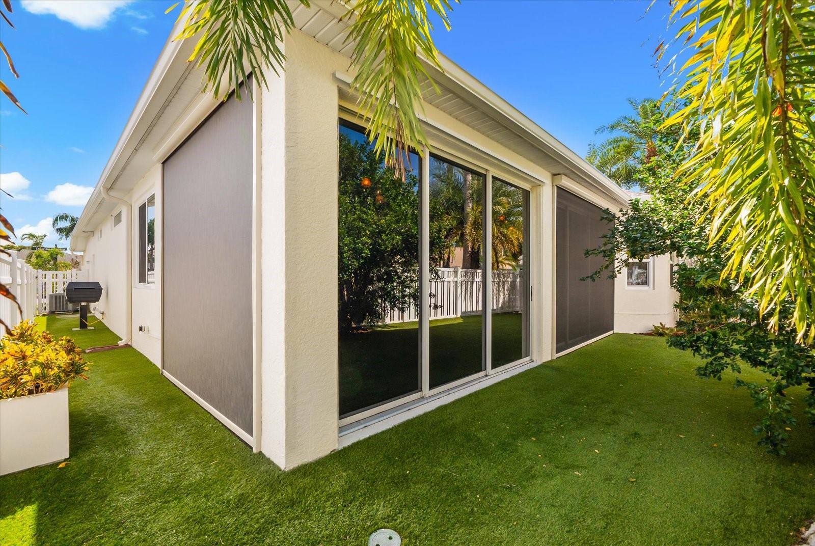 4497 EDINBRIDGE CIR #19