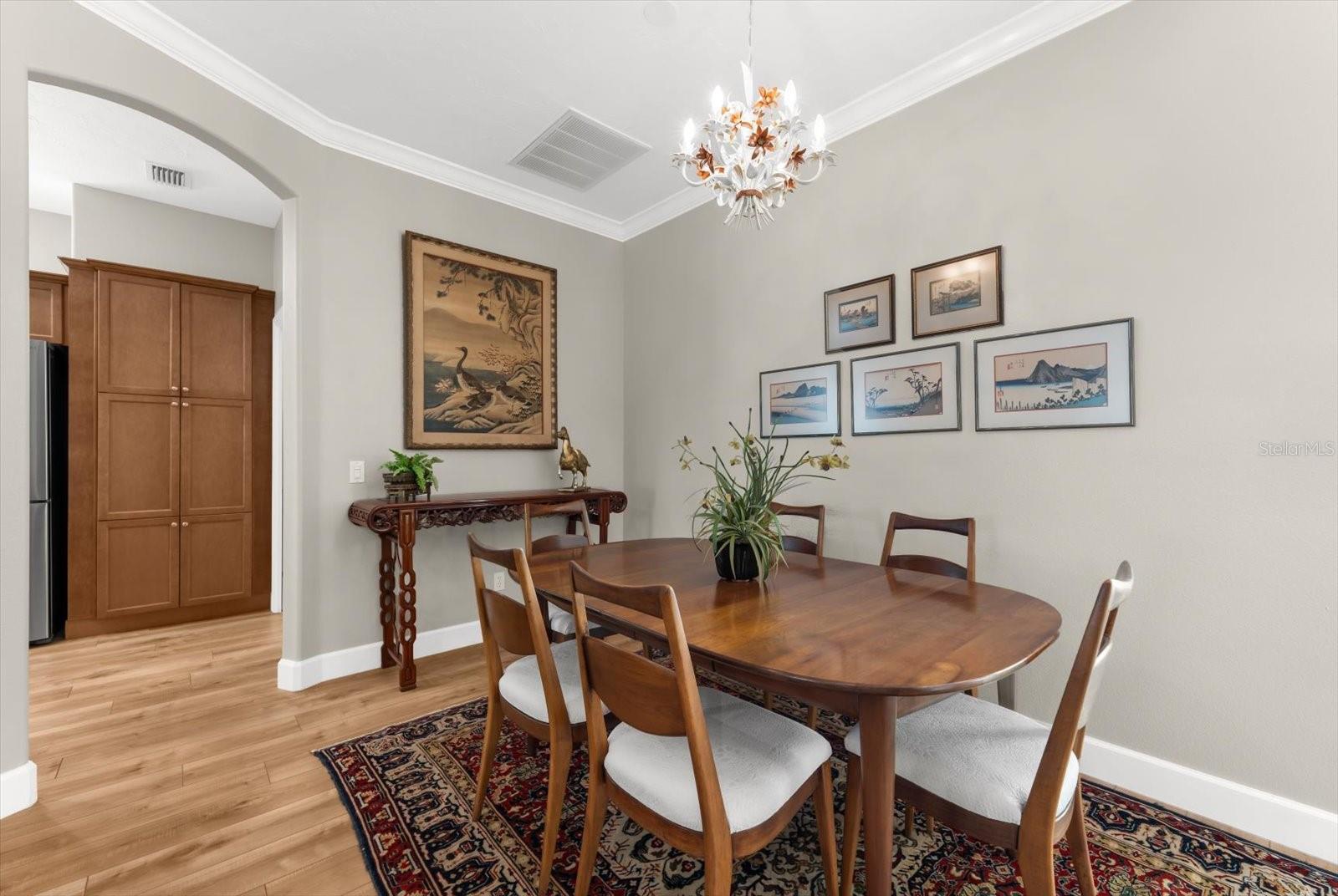 4497 EDINBRIDGE CIR #19