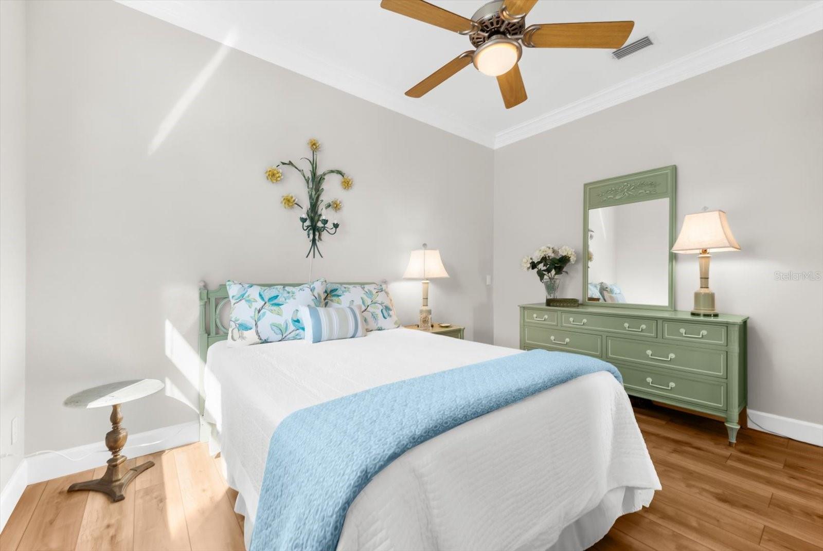 4497 EDINBRIDGE CIR #19