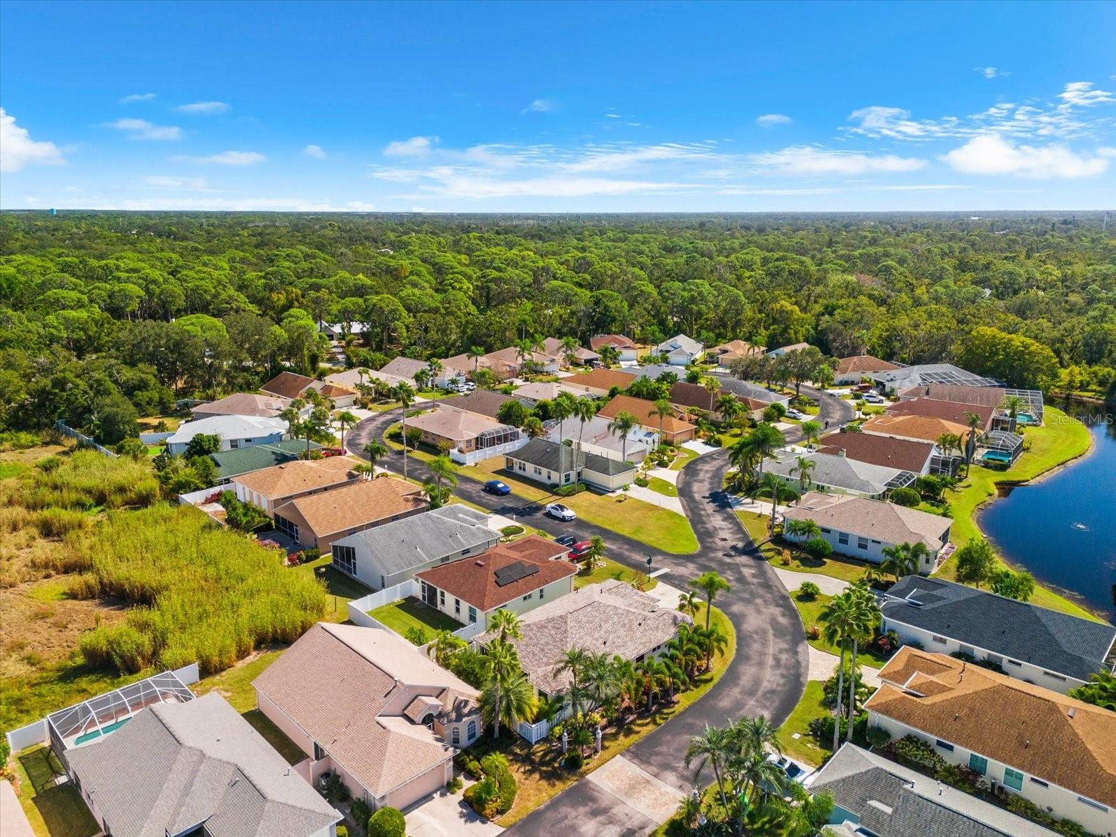 4497 EDINBRIDGE CIR #19