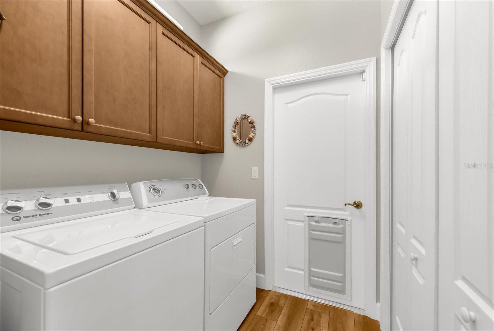 4497 EDINBRIDGE CIR #19