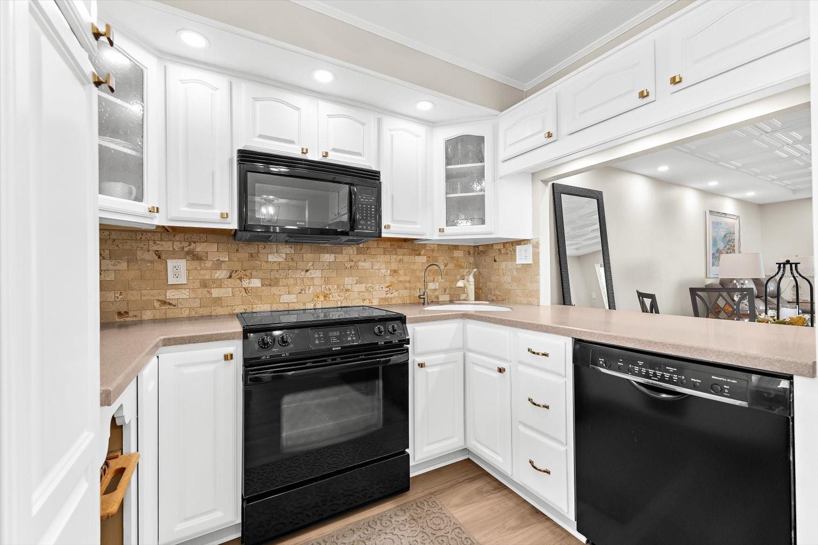 9393 MIDNIGHT PASS RD #703