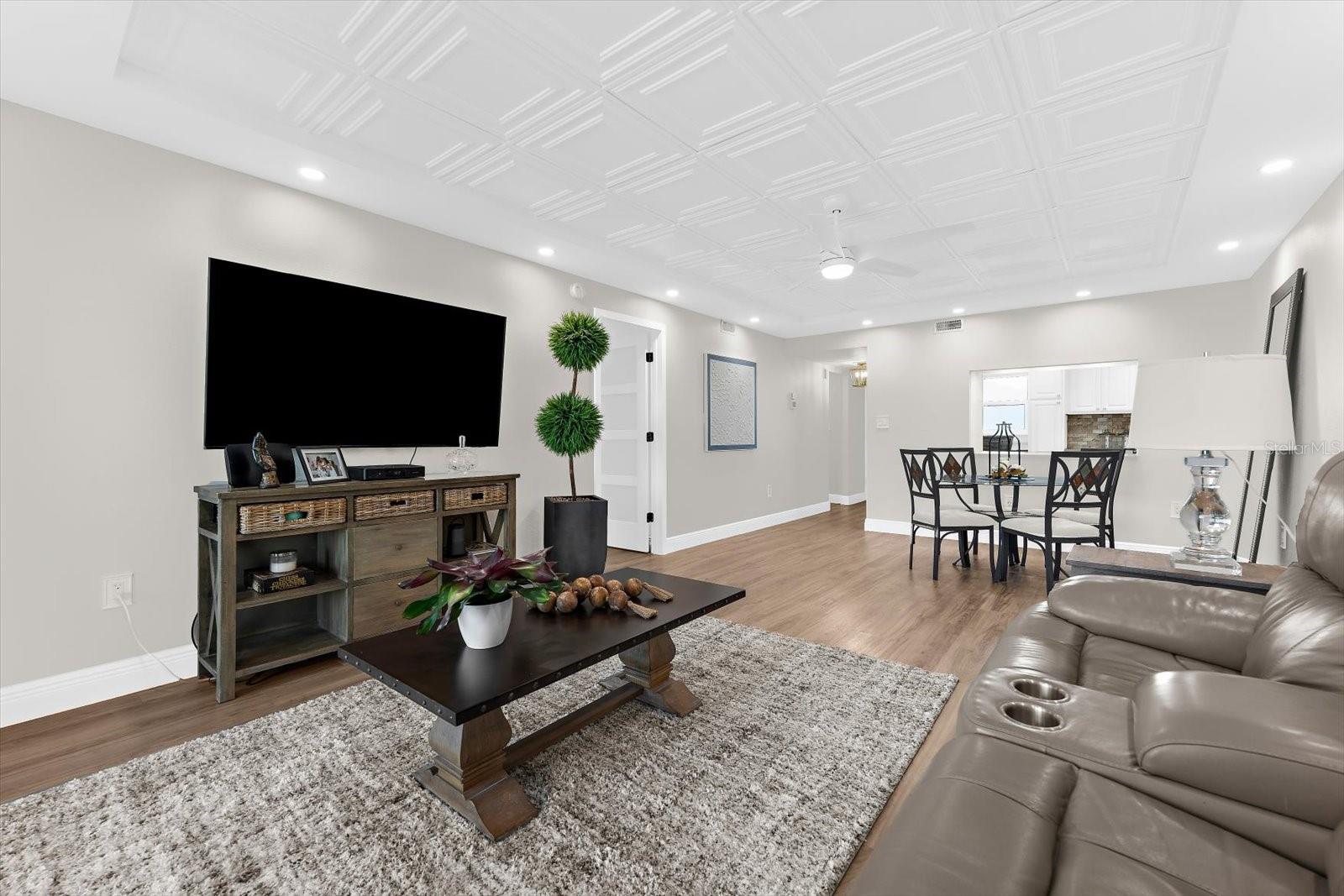 9393 MIDNIGHT PASS RD #703