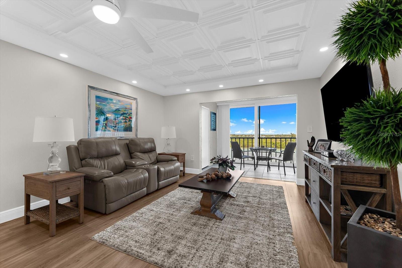 9393 MIDNIGHT PASS RD #703