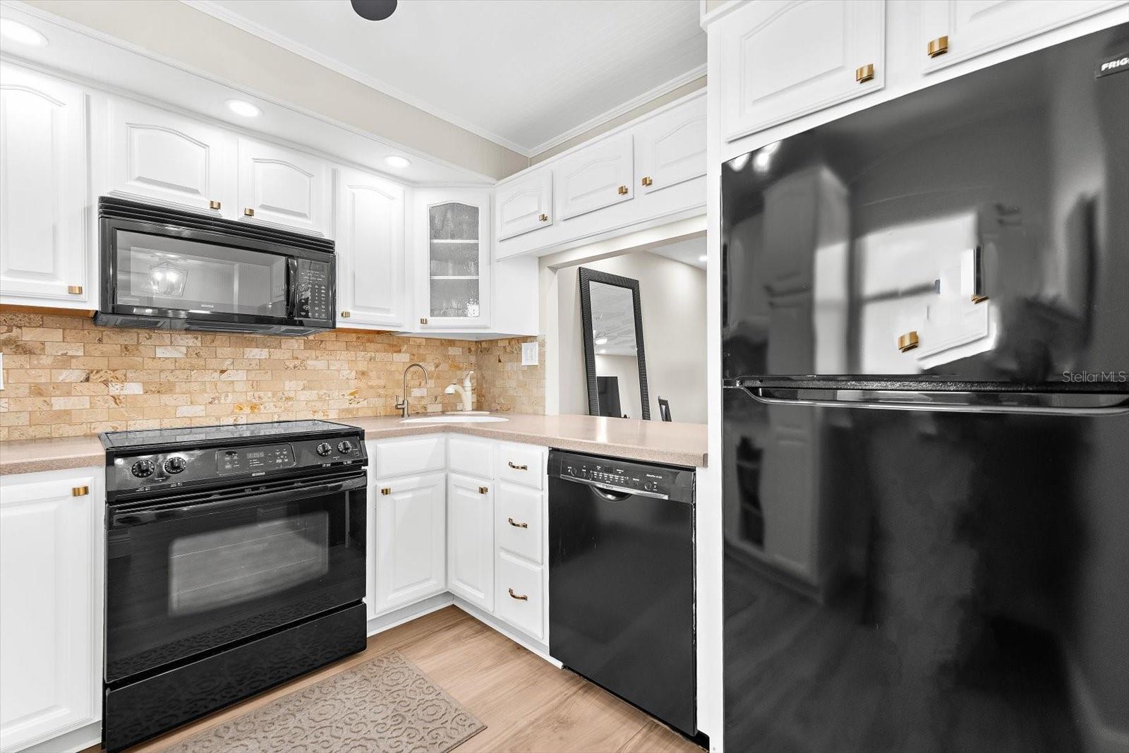 9393 MIDNIGHT PASS RD #703