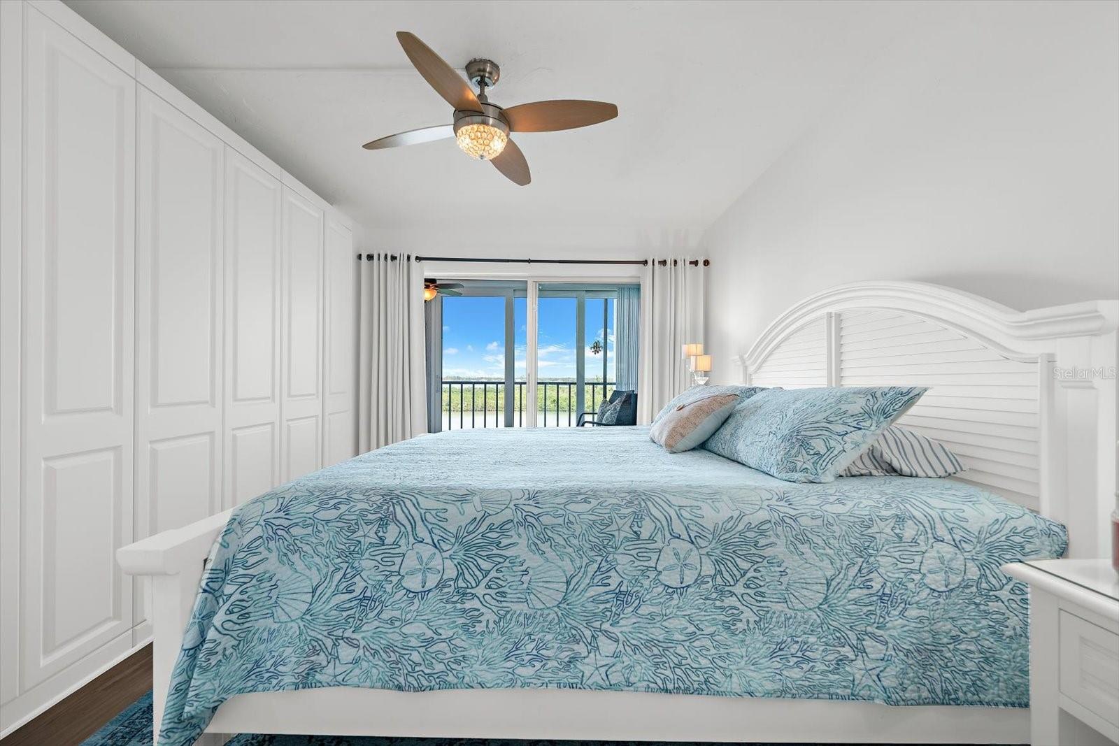 9393 MIDNIGHT PASS RD #703