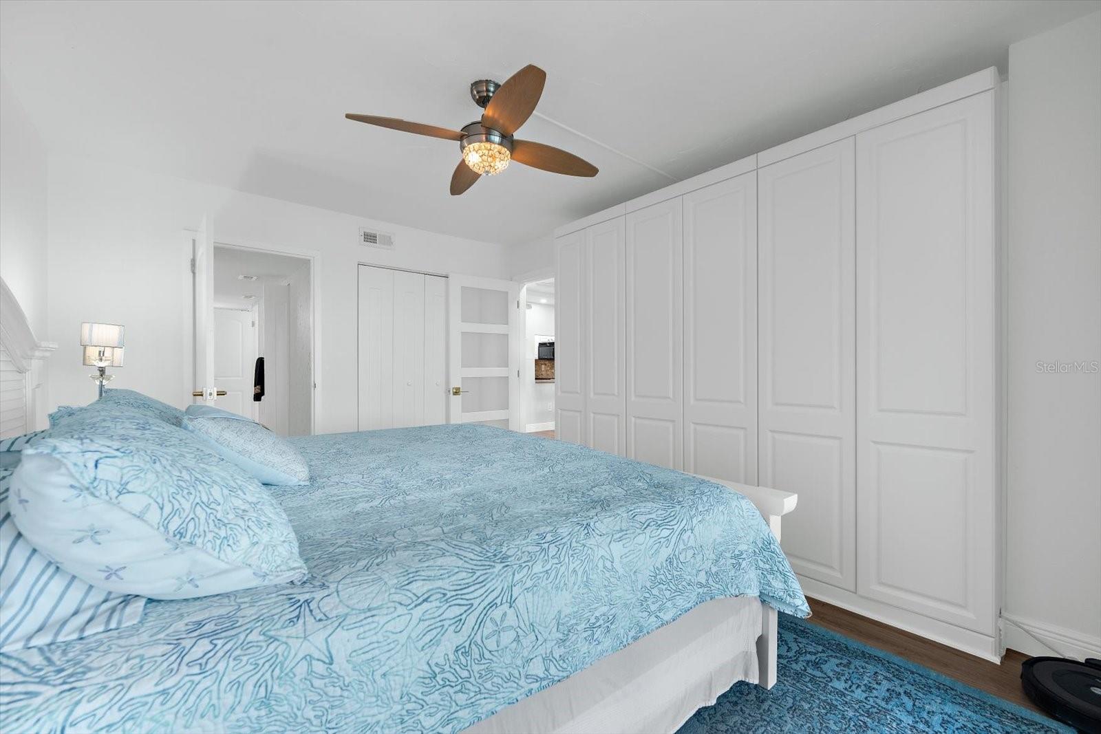 9393 MIDNIGHT PASS RD #703