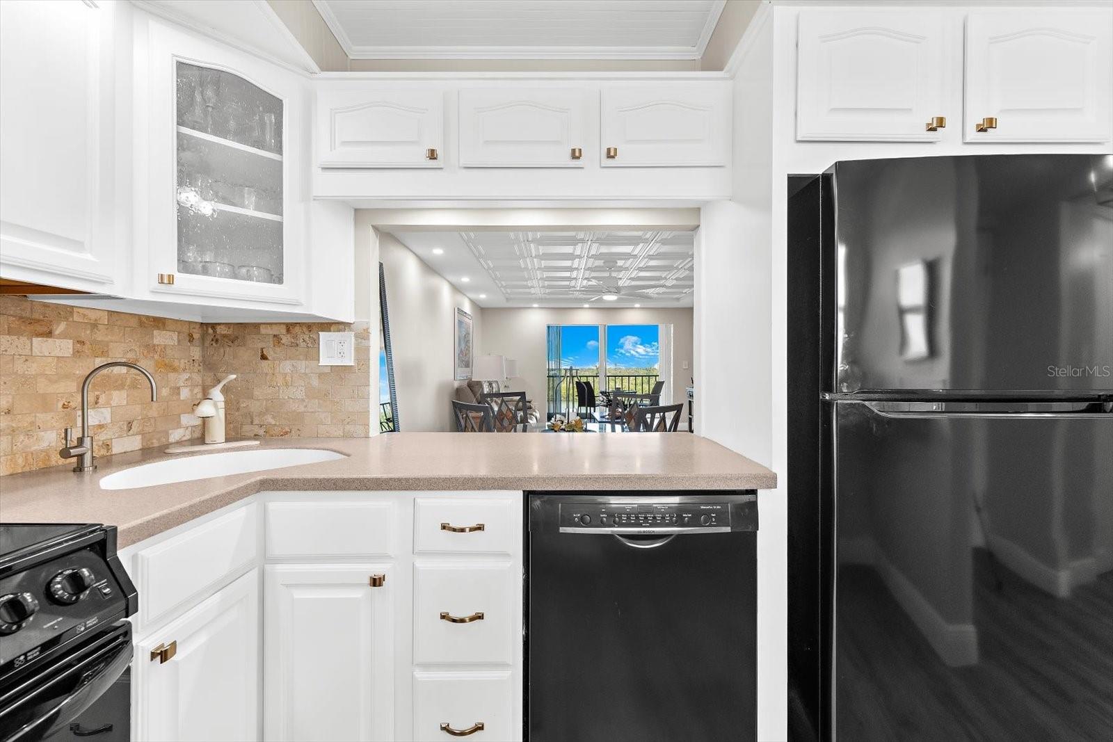 9393 MIDNIGHT PASS RD #703