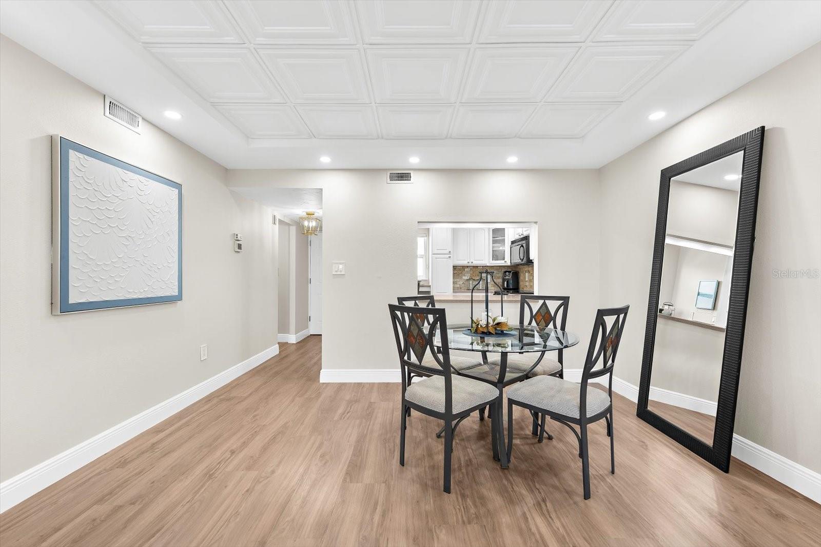 9393 MIDNIGHT PASS RD #703