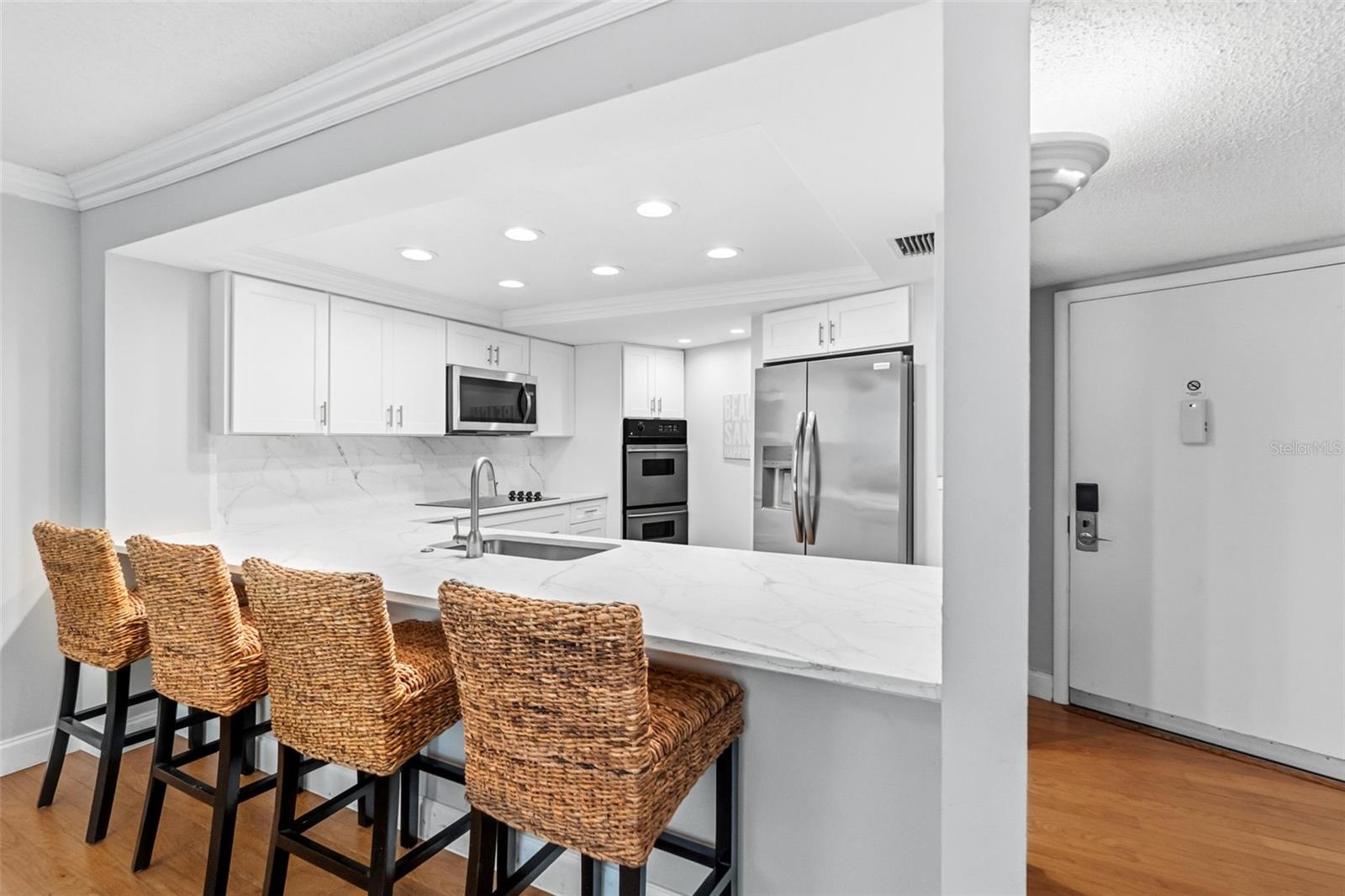 5916 MIDNIGHT PASS RD #W102