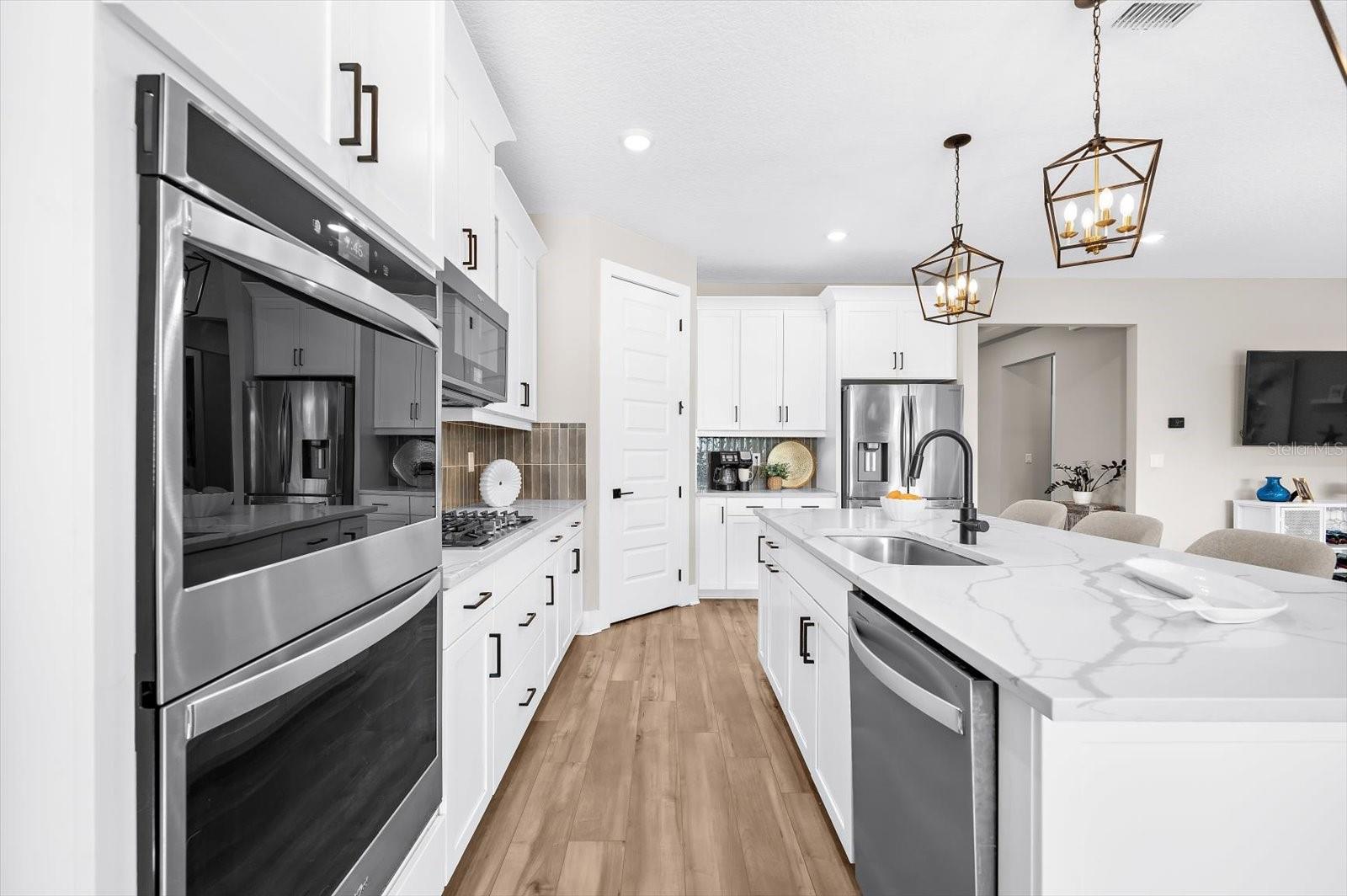 13832 GREEN HAMMOCK PL