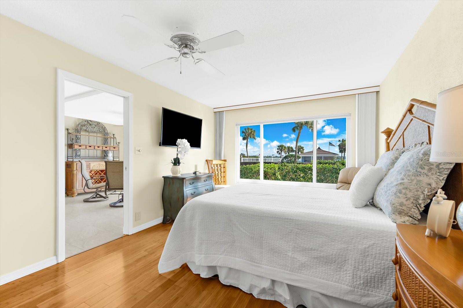 8897 MIDNIGHT PASS RD #105