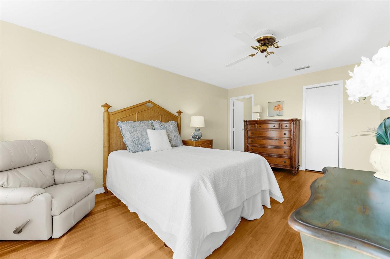 8897 MIDNIGHT PASS RD #105