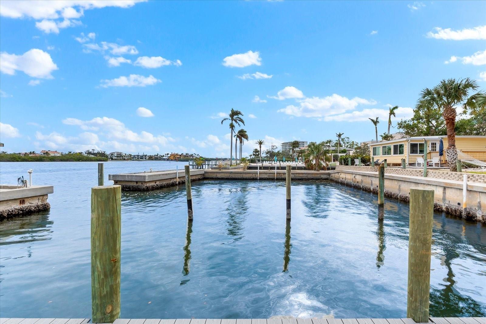 5955 MIDNIGHT PASS RD #4E