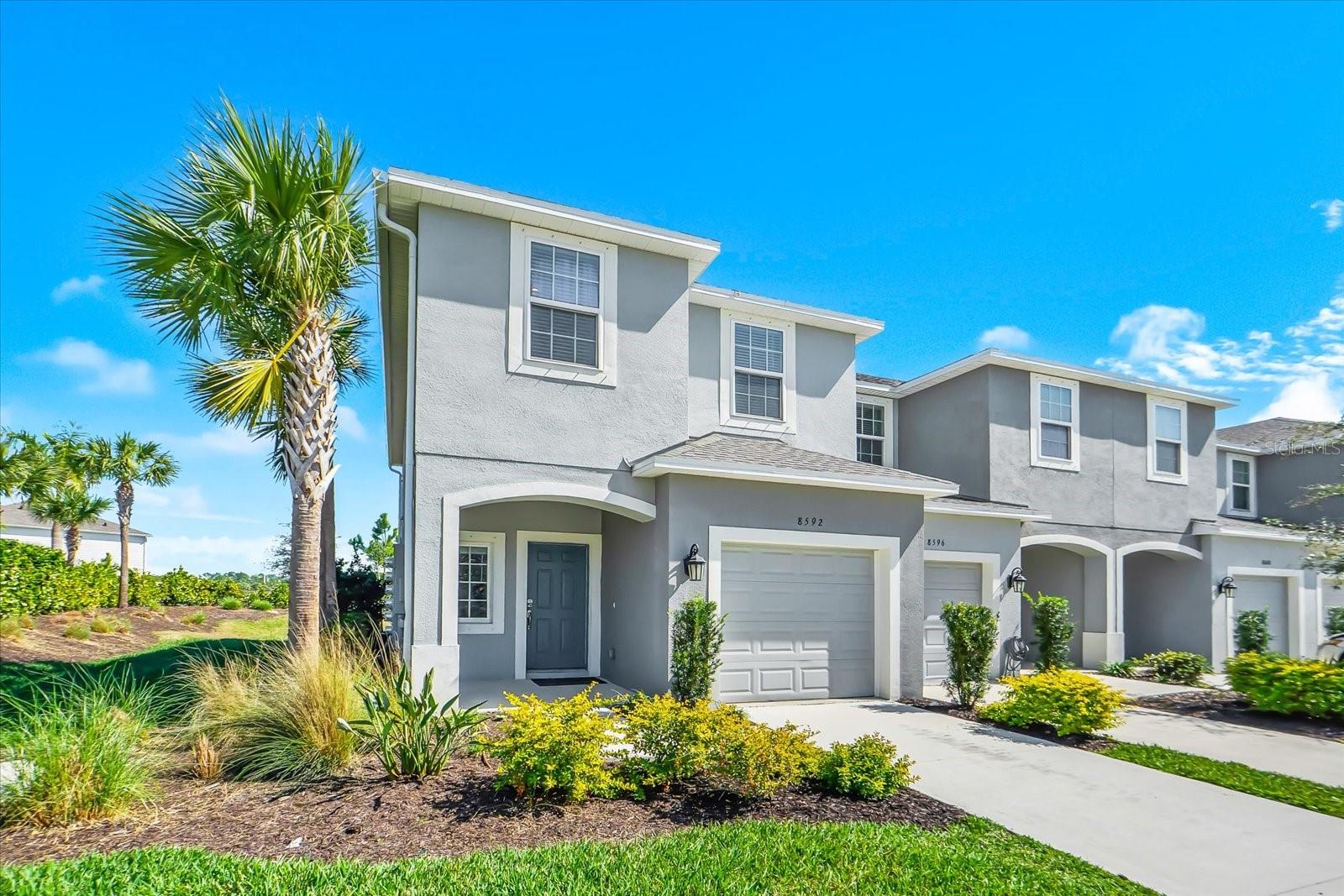 8592 LUNAR SKYE ST