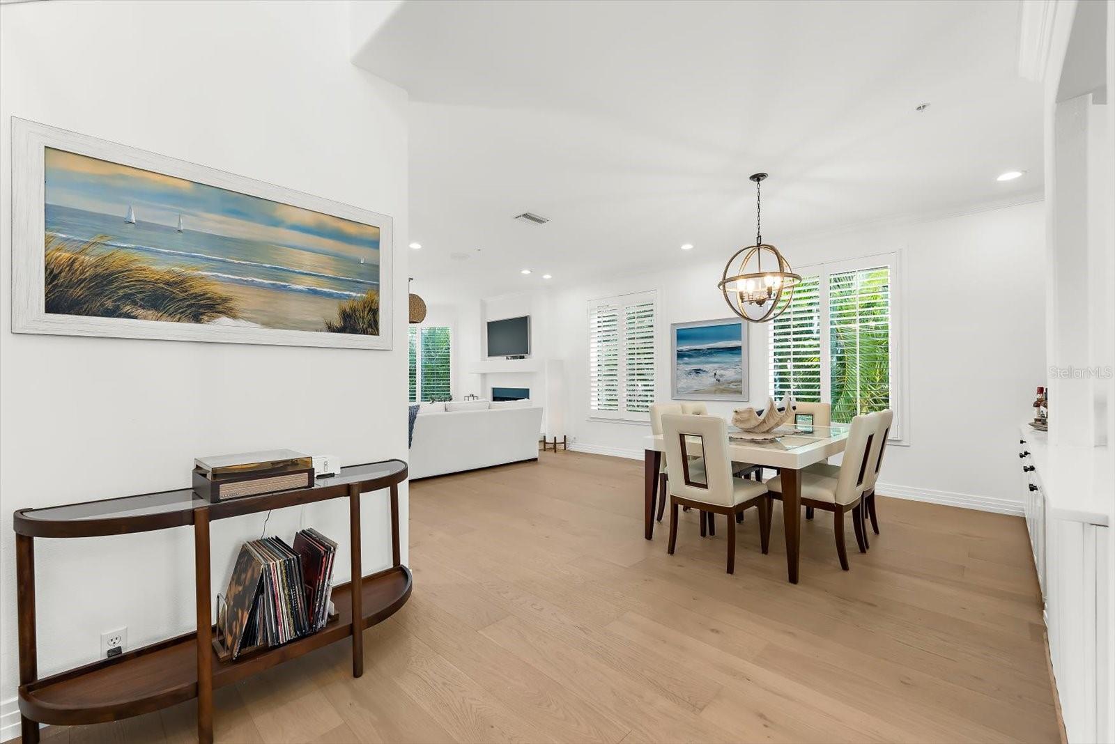 3941 HAMILTON CLUB CIR #9