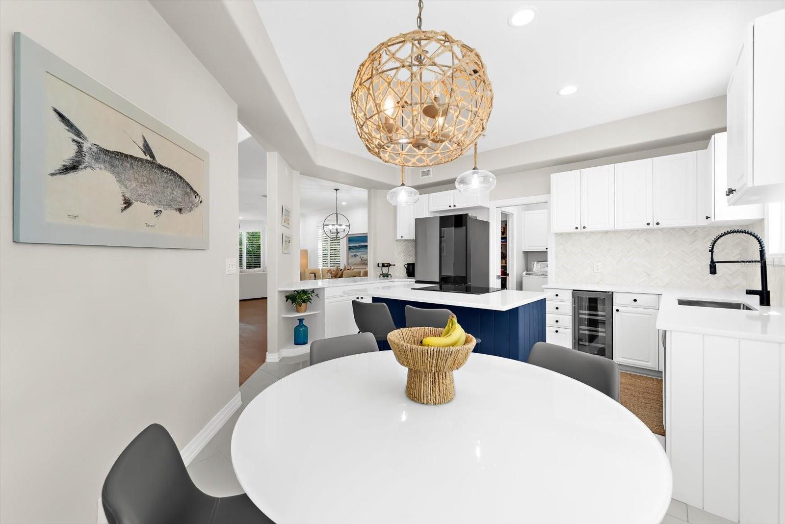 3941 HAMILTON CLUB CIR #9