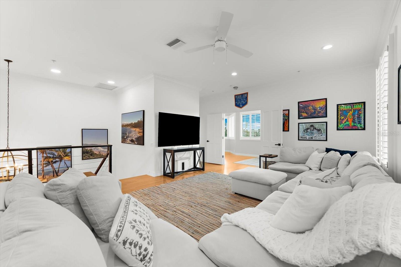 3941 HAMILTON CLUB CIR #9