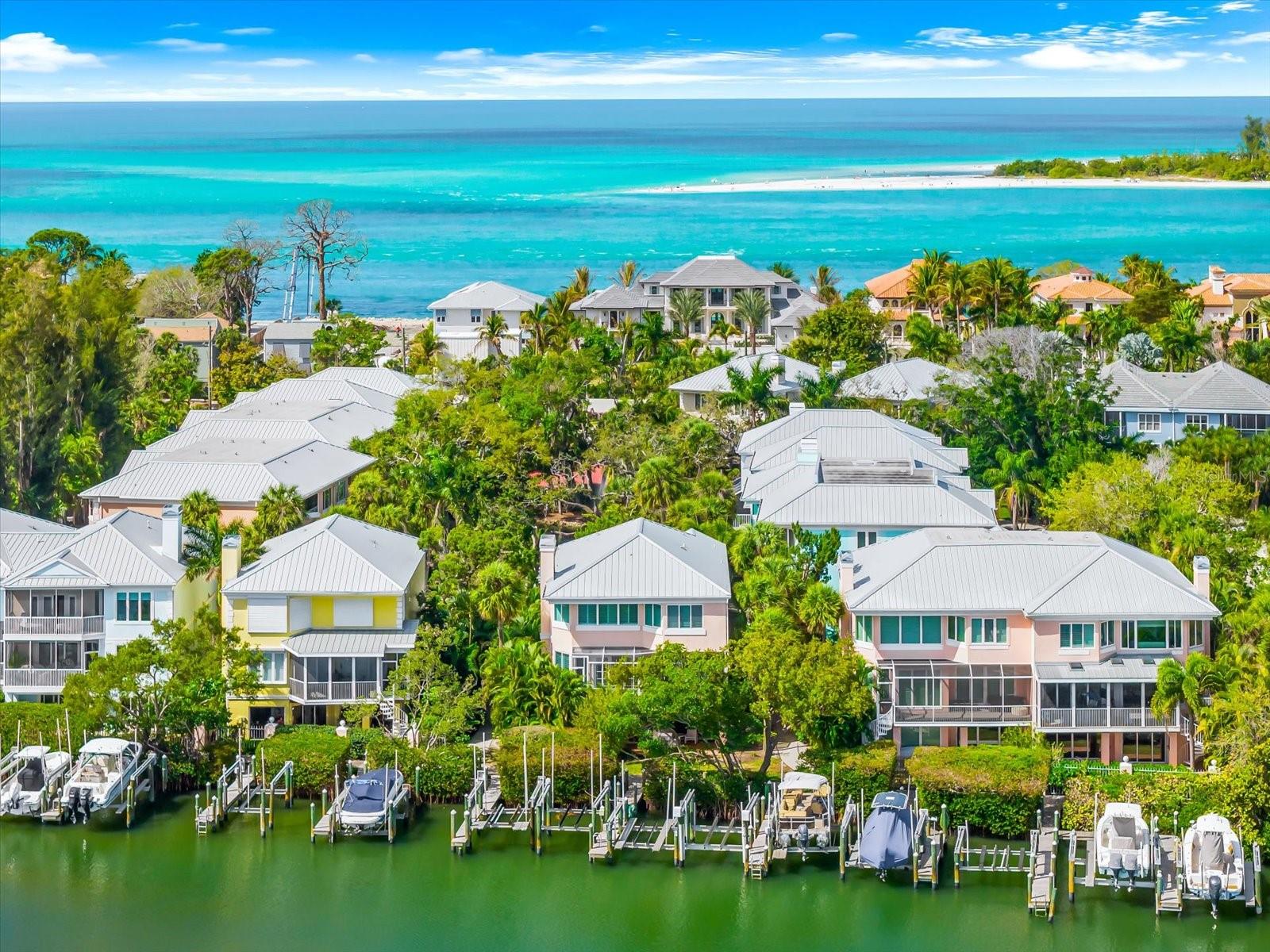 3941 HAMILTON CLUB CIR #9