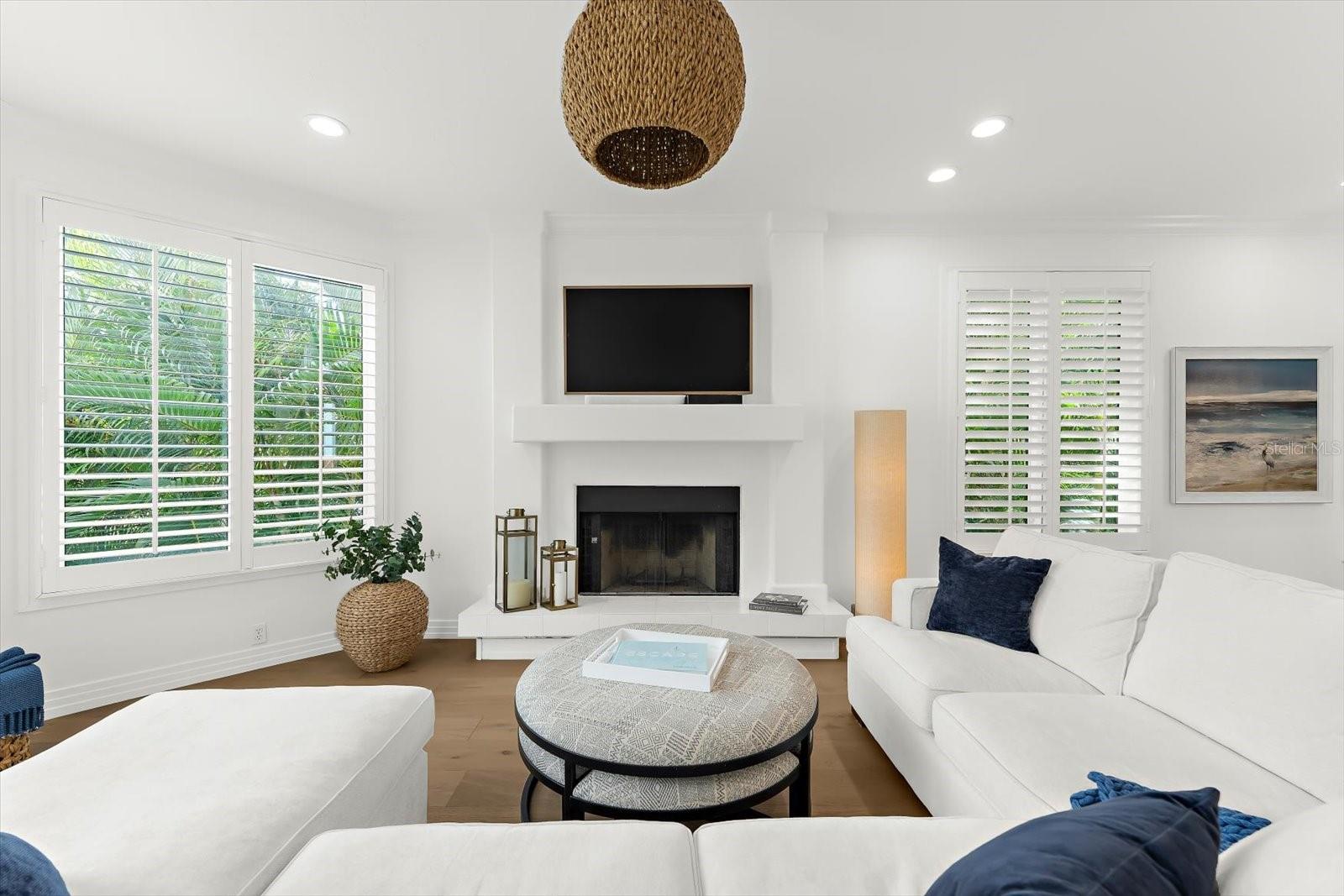 3941 HAMILTON CLUB CIR #9