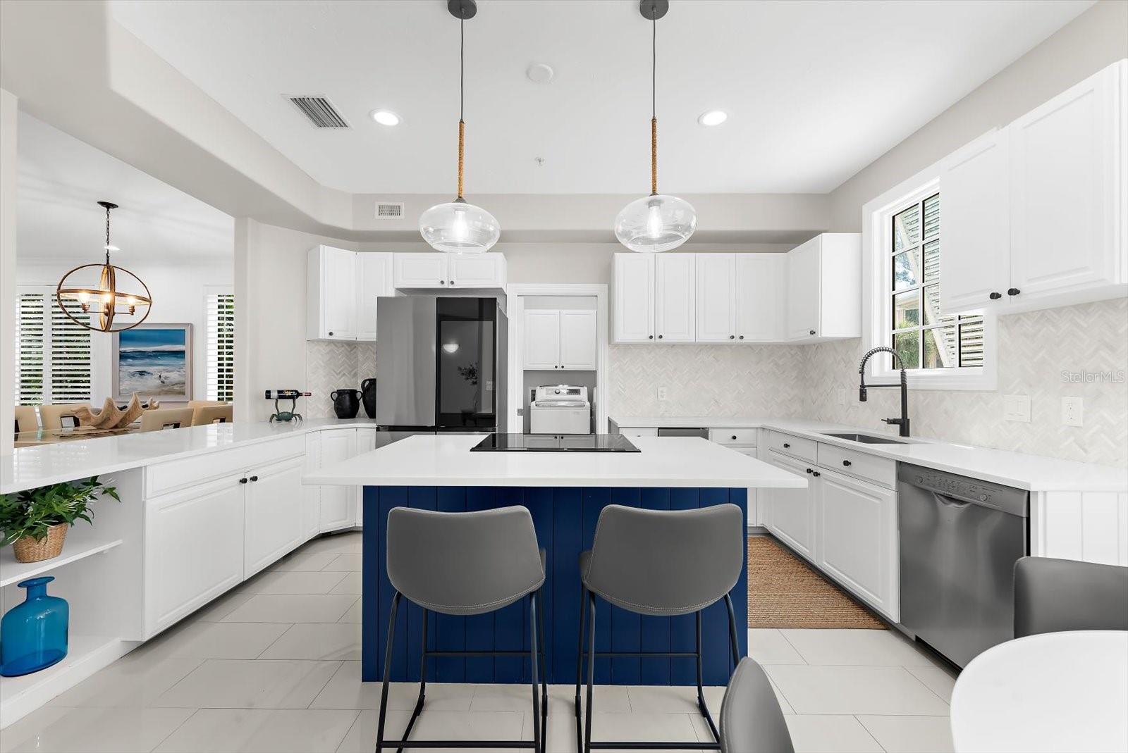 3941 HAMILTON CLUB CIR #9