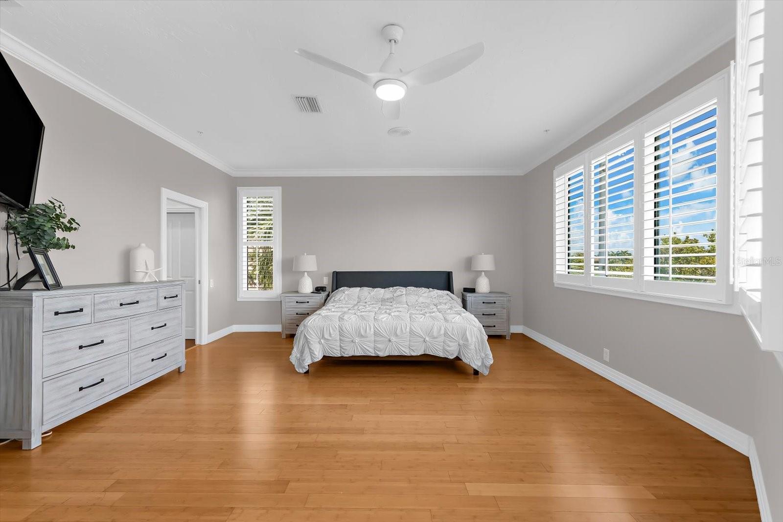 3941 HAMILTON CLUB CIR #9