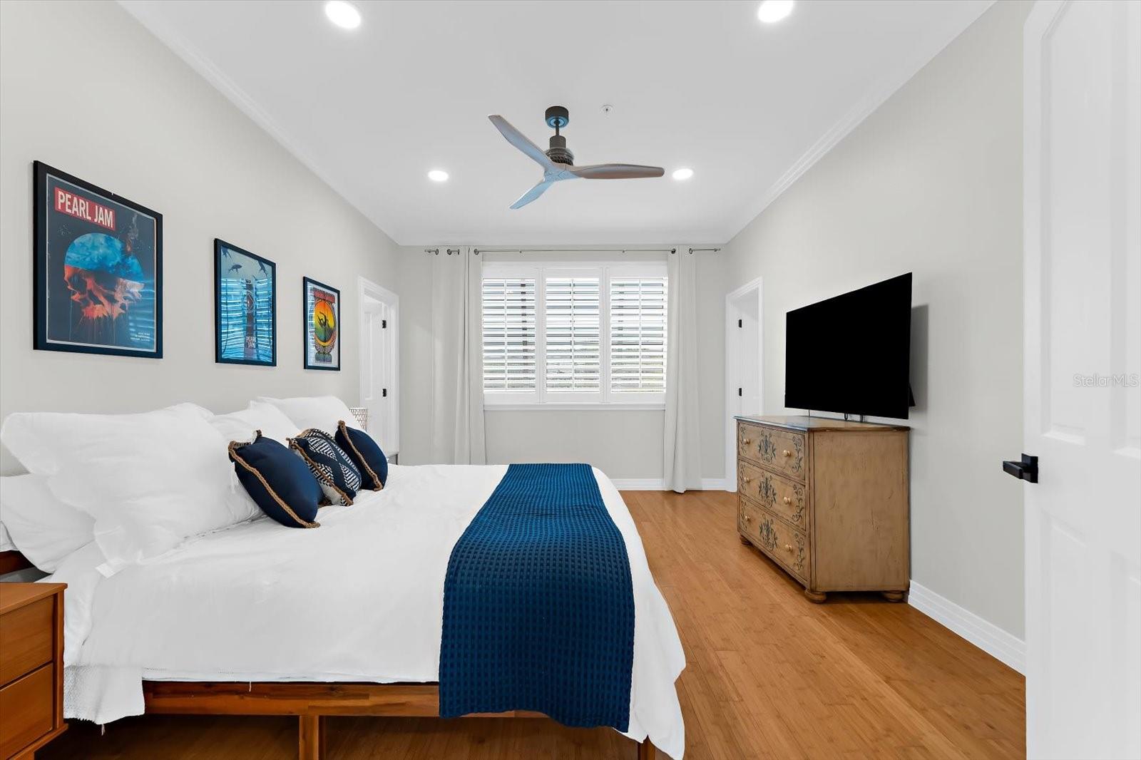 3941 HAMILTON CLUB CIR #9