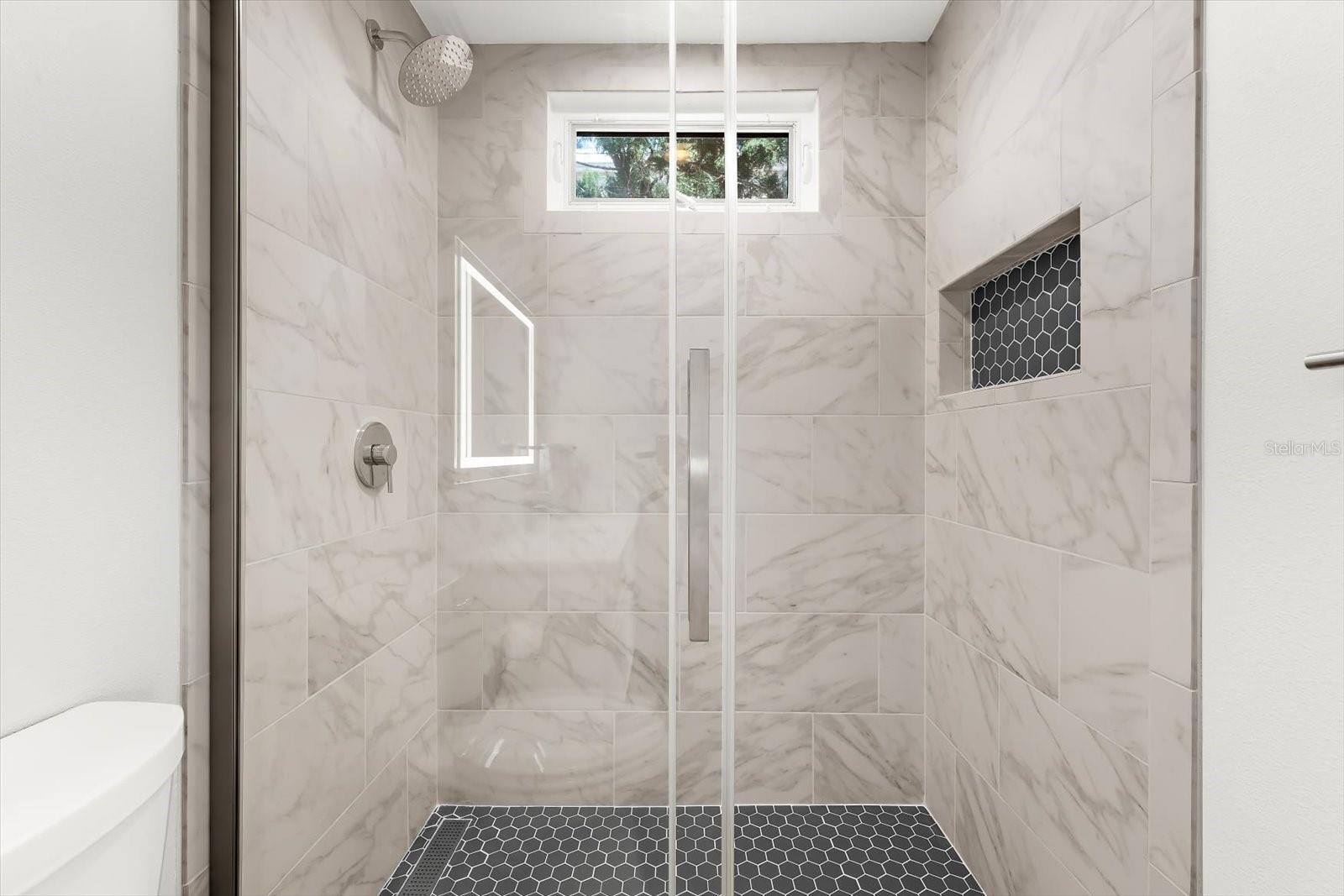 3941 HAMILTON CLUB CIR #9