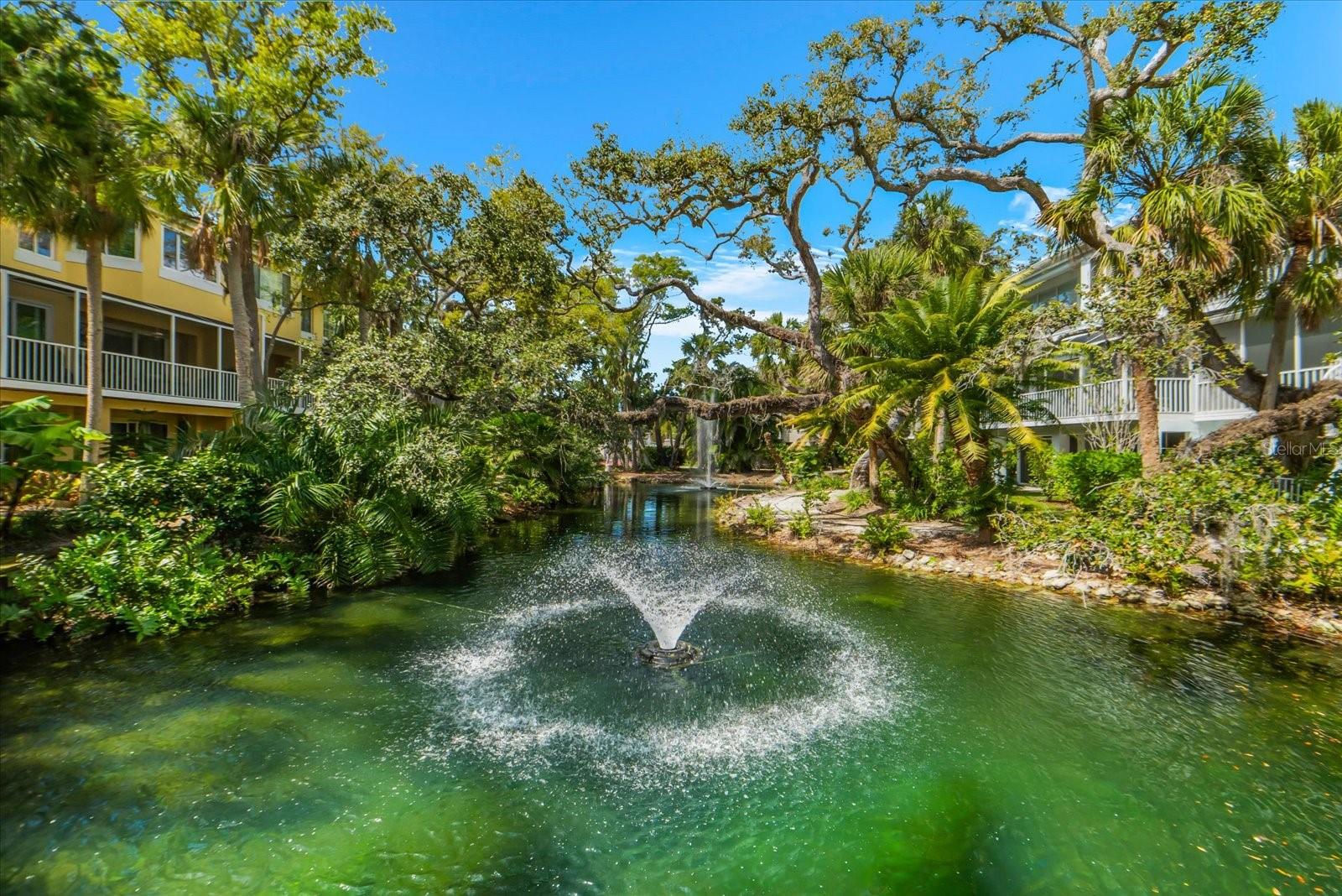 3941 HAMILTON CLUB CIR #9