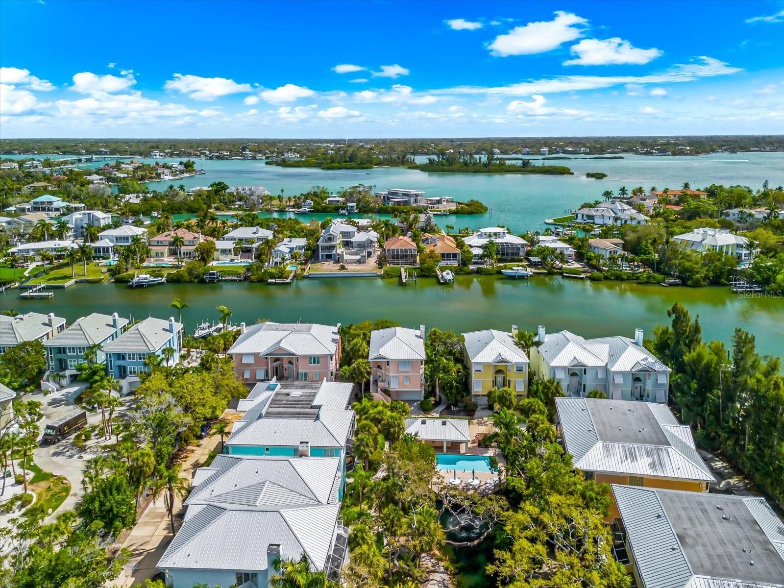 3941 HAMILTON CLUB CIR #9