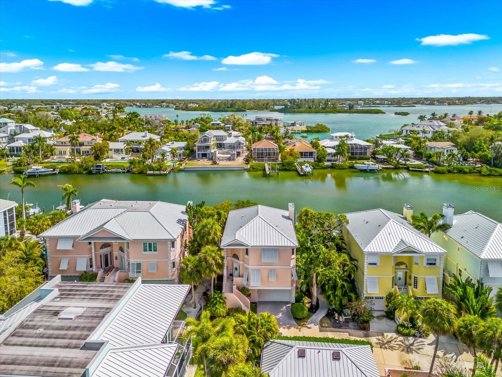 3941 HAMILTON CLUB CIR #9