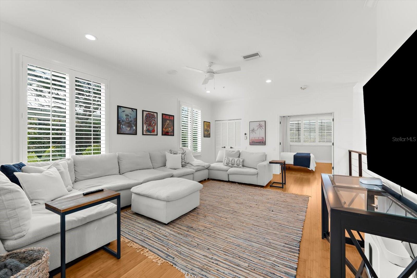 3941 HAMILTON CLUB CIR #9